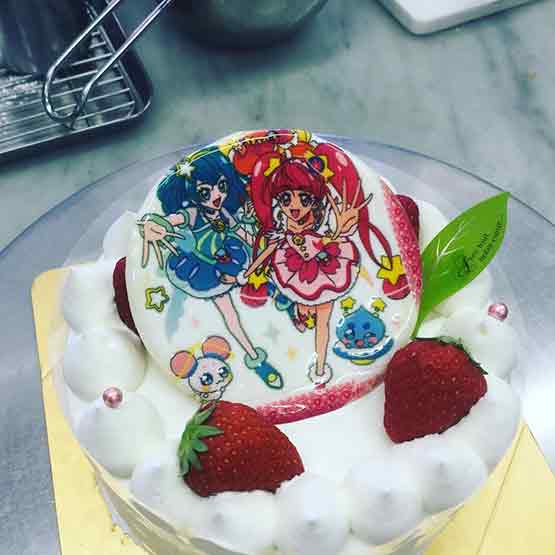 レプラコーンのキャラクターケーキ